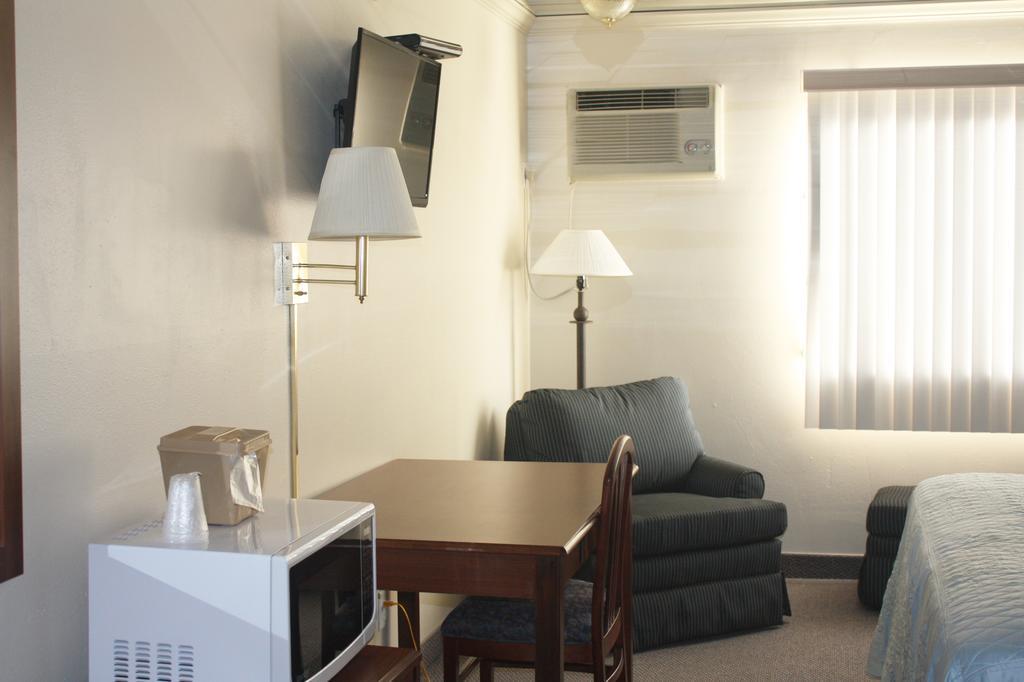 Main Street Lodge And Suites Port Huron Esterno foto