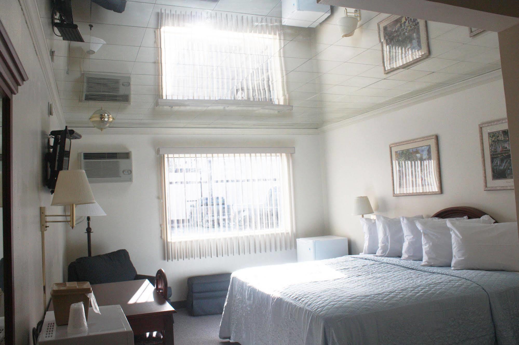 Main Street Lodge And Suites Port Huron Esterno foto