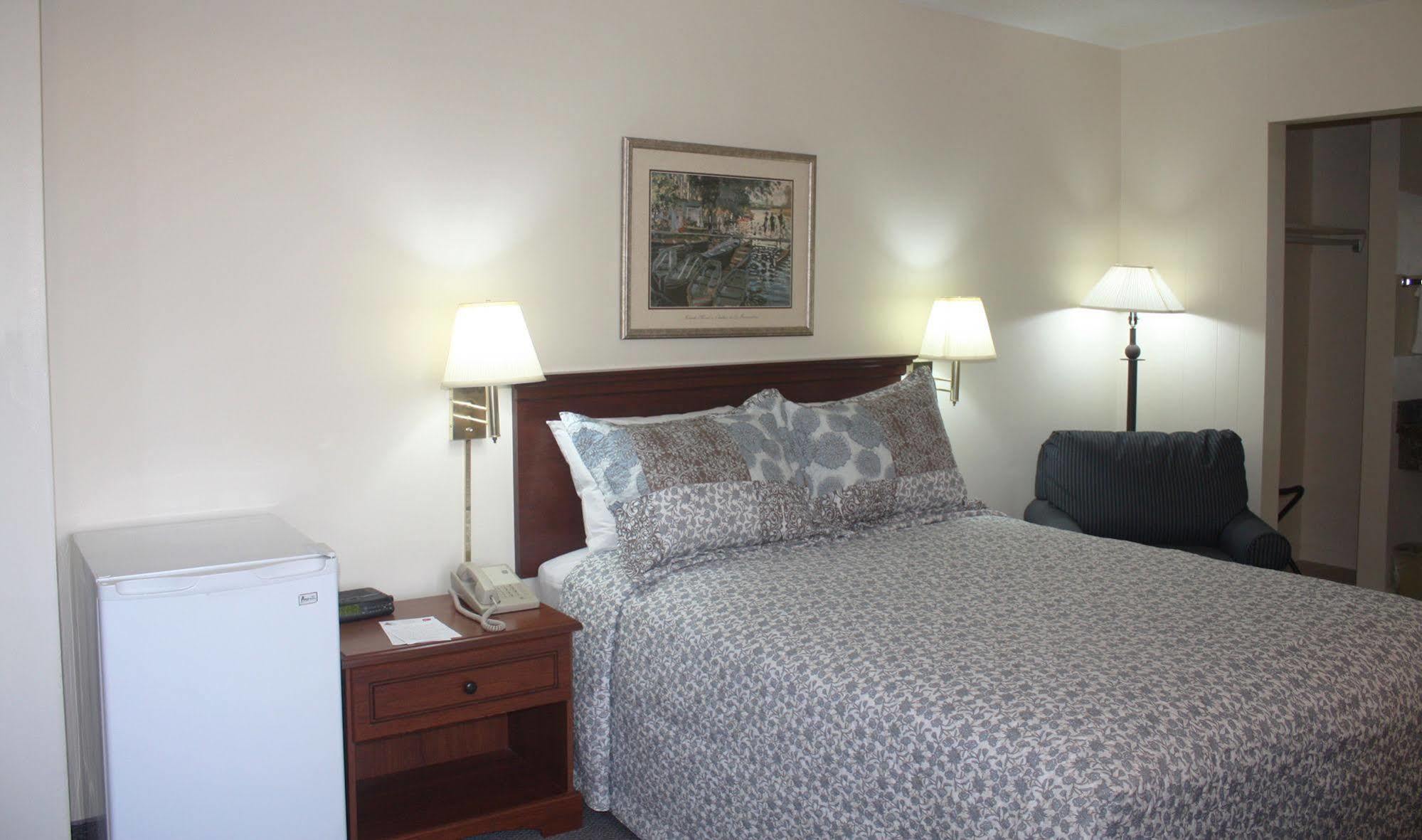Main Street Lodge And Suites Port Huron Esterno foto
