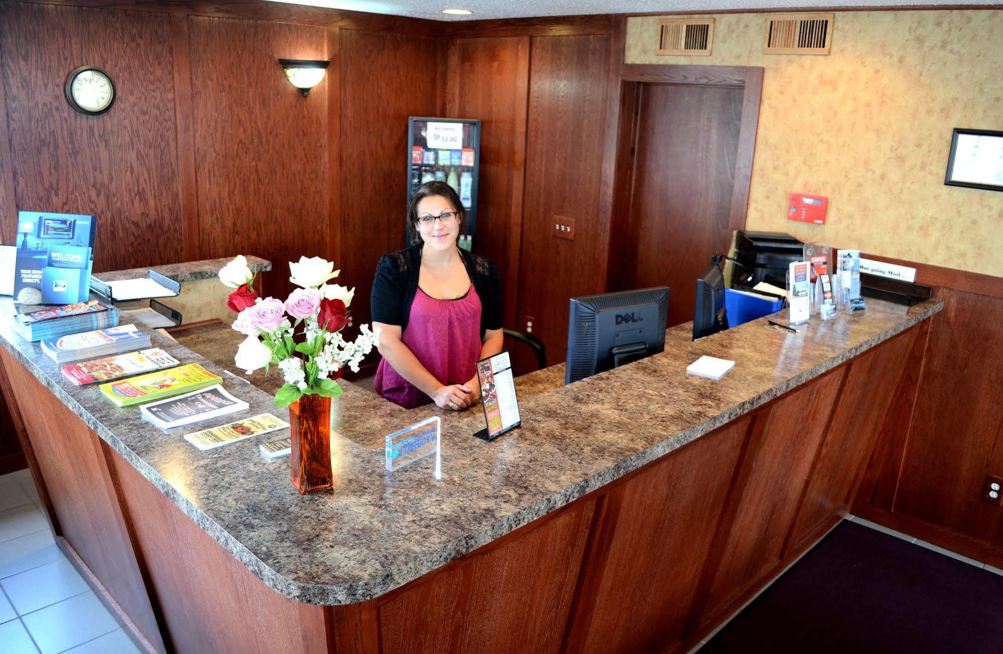 Main Street Lodge And Suites Port Huron Esterno foto